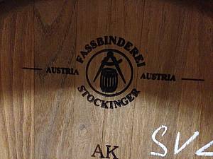 Jedním ze dvou dodavatel sud pro vinaství Dva duby je proslulá rakouská firma Fassbinderei Stockinger.